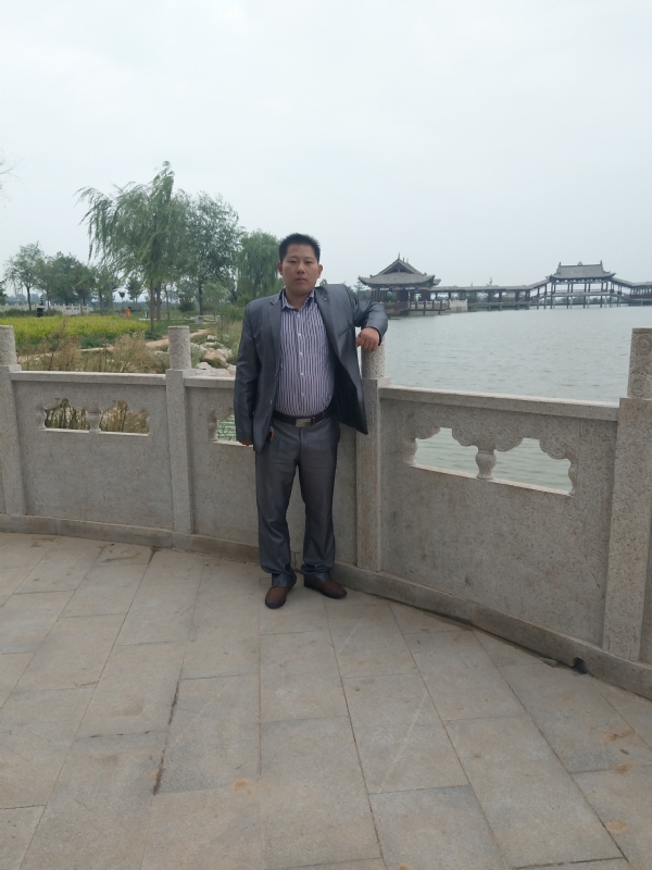 寻找爱的第一张照片--揭阳相亲服务中心