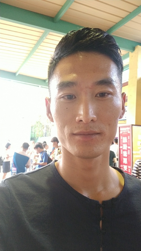 难得糊涂的第一张照片--揭阳相亲服务中心