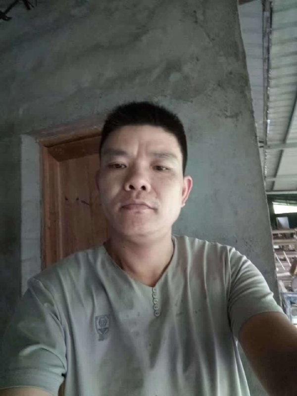 寻找幸福的第一张照片--揭阳相亲服务中心