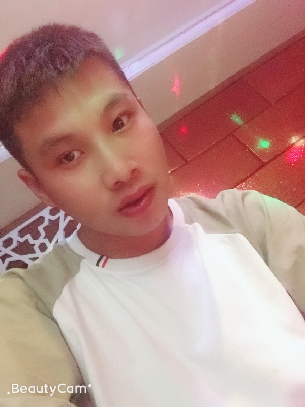 阿锋的第一张照片--揭阳相亲服务中心