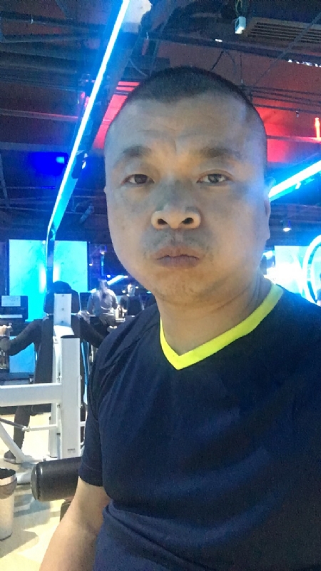 奋斗的第一张照片--揭阳相亲服务中心