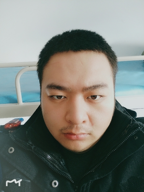 负重前行的第一张照片--揭阳相亲服务中心