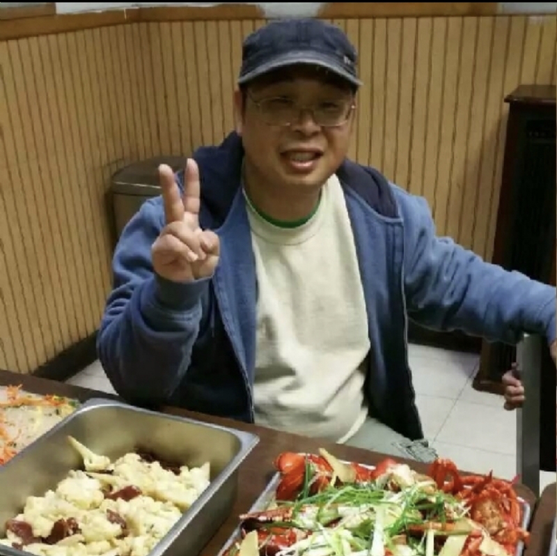 wally的第一张照片--揭阳相亲服务中心