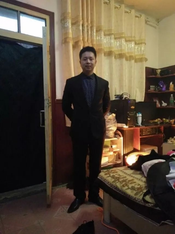 亮亮的第一张照片--揭阳相亲服务中心