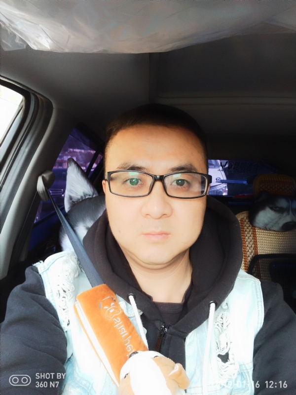 香烟最懂男人心的第一张照片--揭阳相亲服务中心