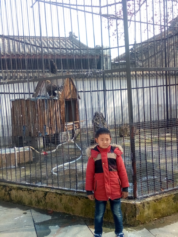 山高人伟峰的第一张照片--揭阳相亲服务中心