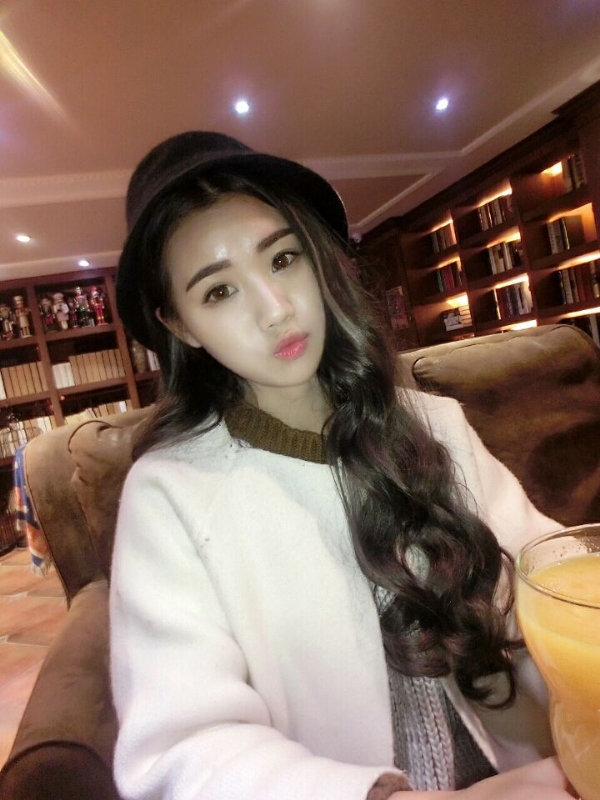 气质小妹的第三张照片--揭阳相亲服务中心