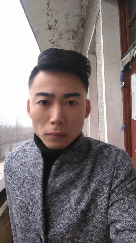 谁伴我闯荡的第一张照片--揭阳相亲服务中心