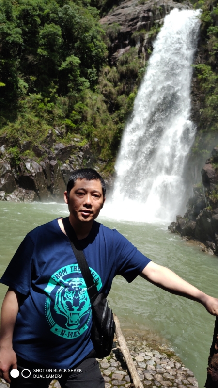 石头的第一张照片--揭阳相亲服务中心