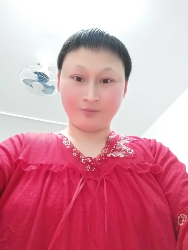 彩虹姐姐永不言弃的第一张照片--揭阳相亲服务中心