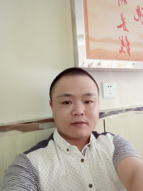 风云淡的第一张照片--揭阳相亲服务中心