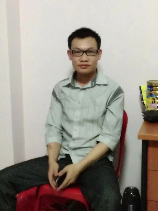 坚强不屈的第一张照片--揭阳相亲服务中心