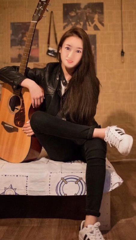 水中月的第一张照片--揭阳相亲服务中心