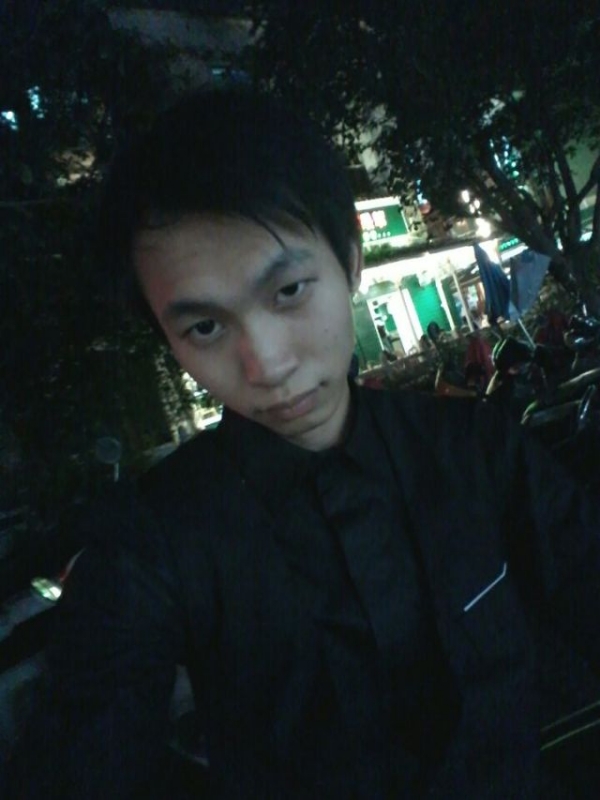 瞬间回眸的第一张照片--揭阳相亲服务中心