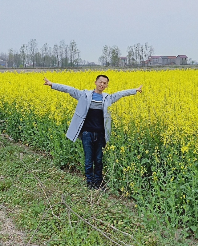 一个真诚的男士的第一张照片--揭阳相亲服务中心