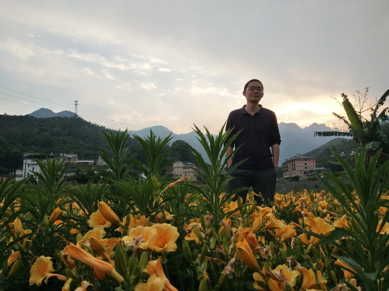 黄晓东的第一张照片--揭阳相亲服务中心