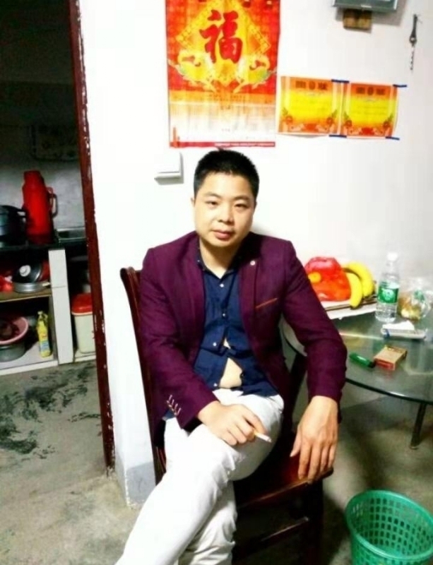 蓝色的微笑的第一张照片--揭阳相亲服务中心