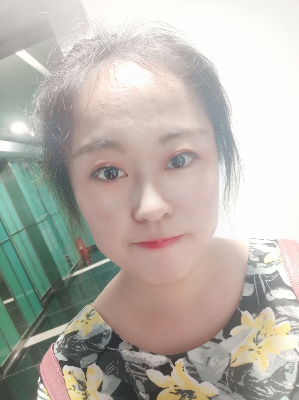 小花伞的第一张照片--揭阳相亲服务中心