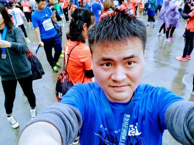 小五在跳舞的第一张照片--揭阳相亲服务中心