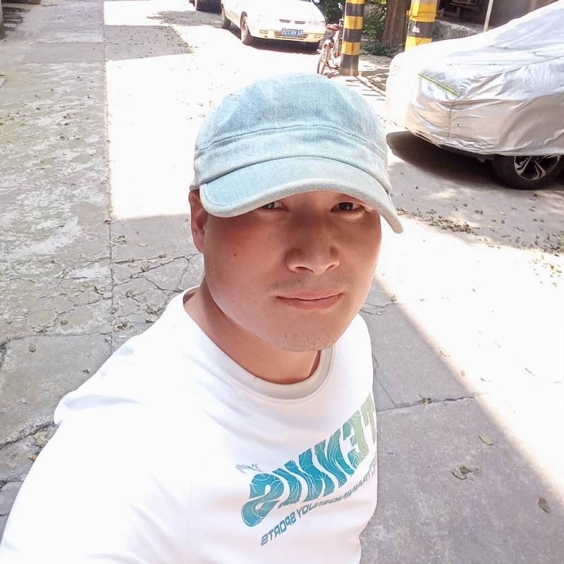 辉光的第一张照片--揭阳相亲服务中心