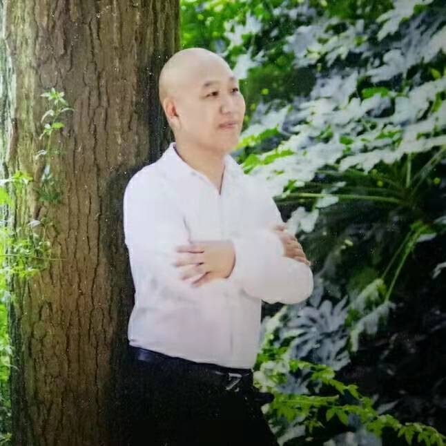 郑鑫牵手的第一张照片--揭阳相亲服务中心