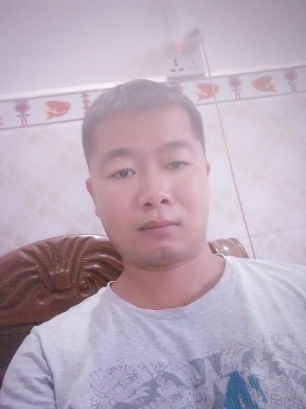 心雨的第一张照片--揭阳相亲服务中心