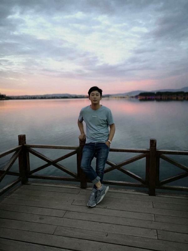 喂南墙我要撞你了的第一张照片--揭阳相亲服务中心