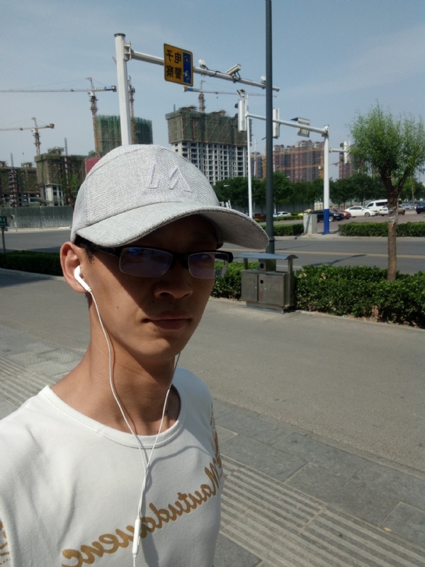 挥一挥手什么都没有的第一张照片--揭阳相亲服务中心