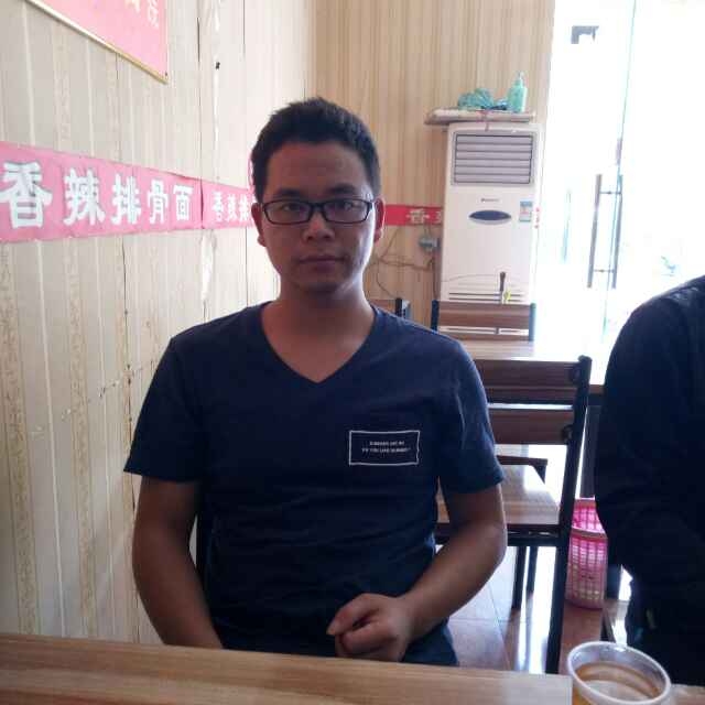 会哭的星星的第一张照片--揭阳相亲服务中心