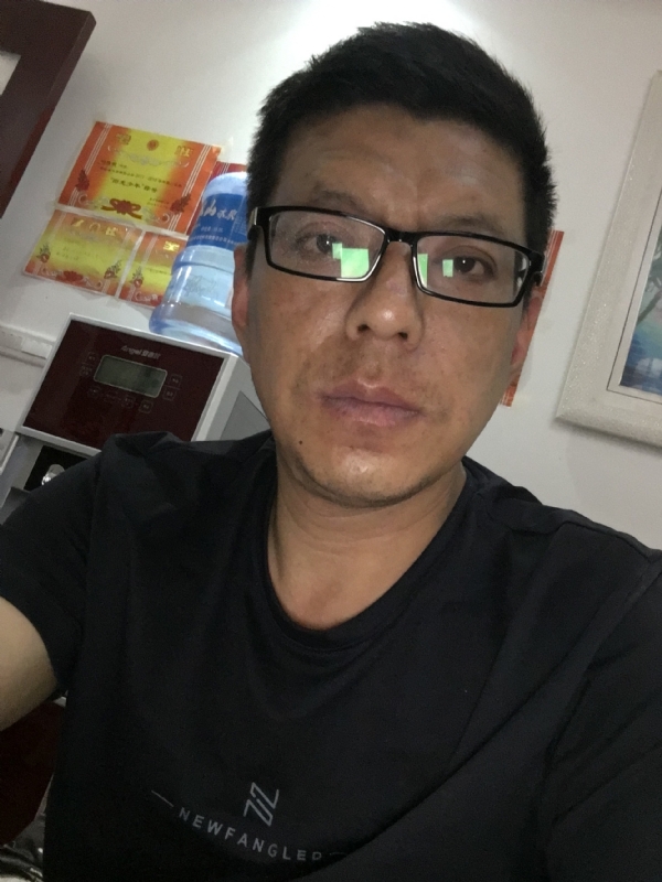 牵手的第三张照片--揭阳相亲服务中心