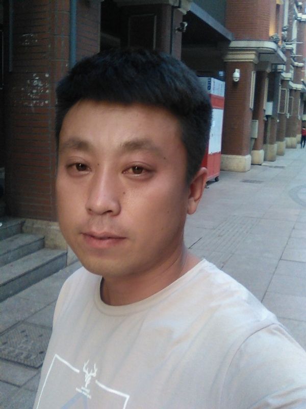 冰冷的心的第一张照片--揭阳相亲服务中心