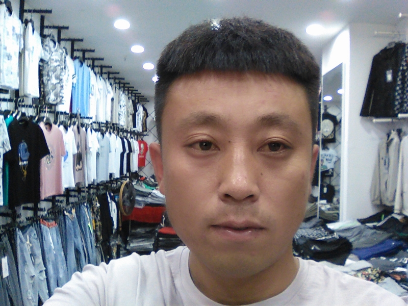 冰冷的心的第二张照片--揭阳相亲服务中心