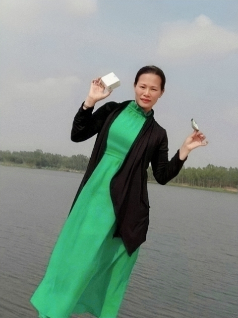 李梅的第三张照片--揭阳相亲服务中心