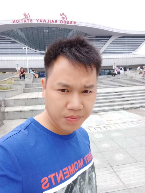 笑对人生的第一张照片--揭阳相亲服务中心