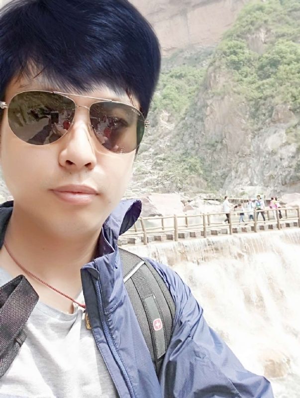 雅俗共赏的第一张照片--揭阳相亲服务中心