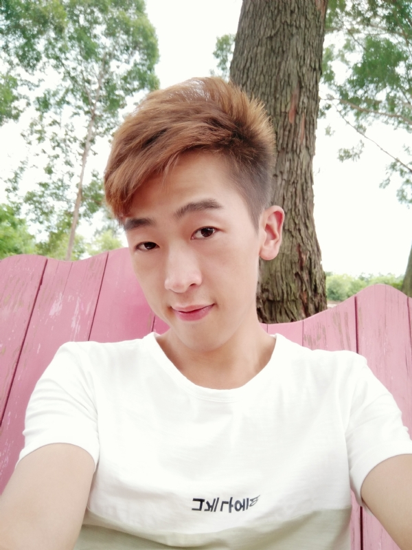 一觉睡到小时候的第二张照片--揭阳相亲服务中心