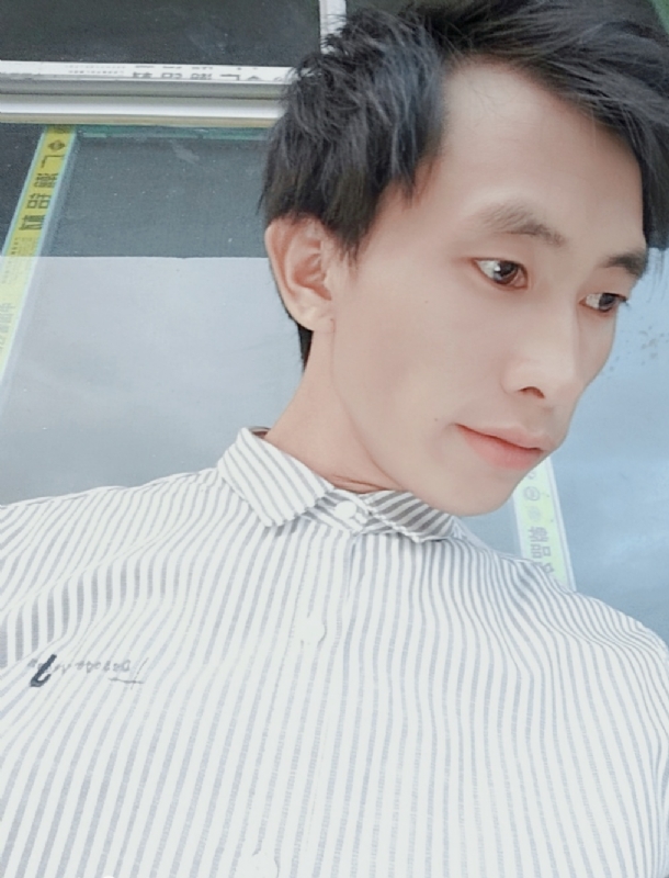 寻找下一个路口的第一张照片--揭阳相亲服务中心