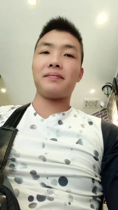 吃生蚝的小乖乖的第一张照片--揭阳相亲服务中心