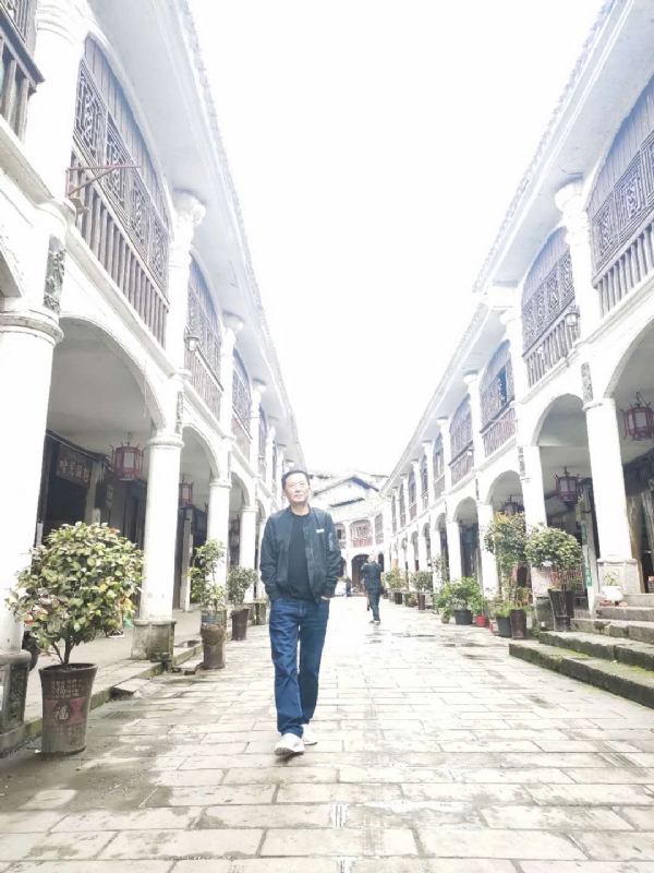 斌哥哥的第一张照片--揭阳相亲服务中心