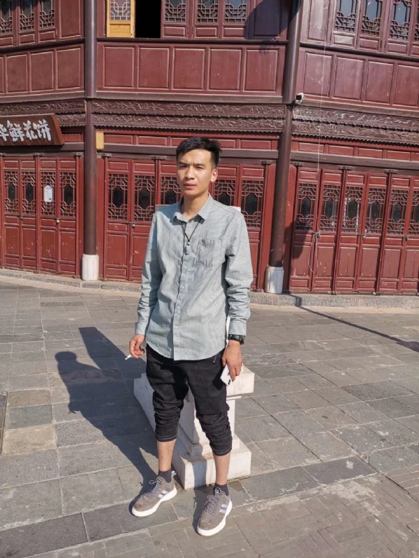 刘方的第一张照片--揭阳相亲服务中心