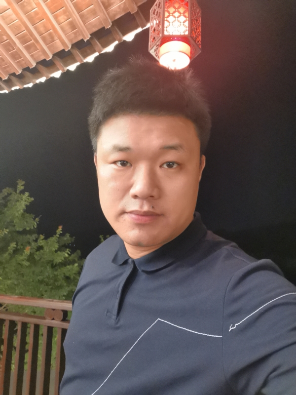 耿直boy的第一张照片--揭阳相亲服务中心