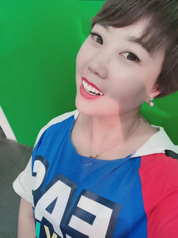 青青子衿的第一张照片--揭阳相亲服务中心