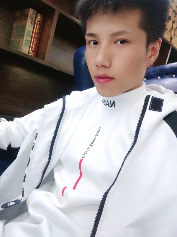 梁辞的第二张照片--揭阳相亲服务中心