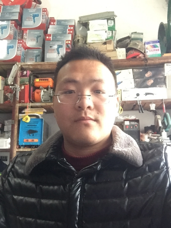 鼎福的第二张照片--揭阳相亲服务中心