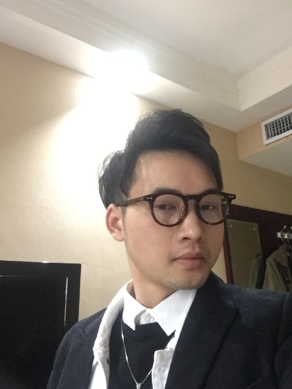 曾亮的第二张照片--揭阳相亲服务中心