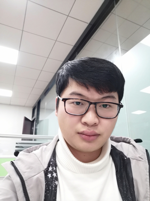 乀漓洛的第一张照片--揭阳相亲服务中心