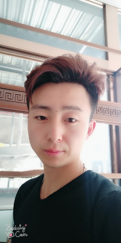 拼命微笑的第二张照片--揭阳相亲服务中心