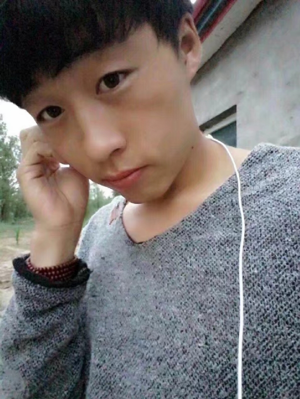 小胡的第一张照片--揭阳相亲服务中心