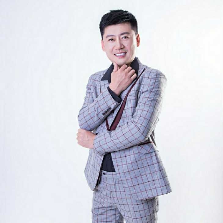 屋顶拾荒人的第一张照片--揭阳相亲服务中心