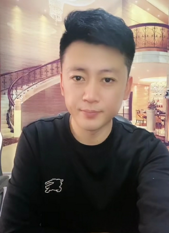 屋顶拾荒人的第三张照片--揭阳相亲服务中心